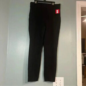 NWT Backseam Skinny in Pointe pants classic black size Medium